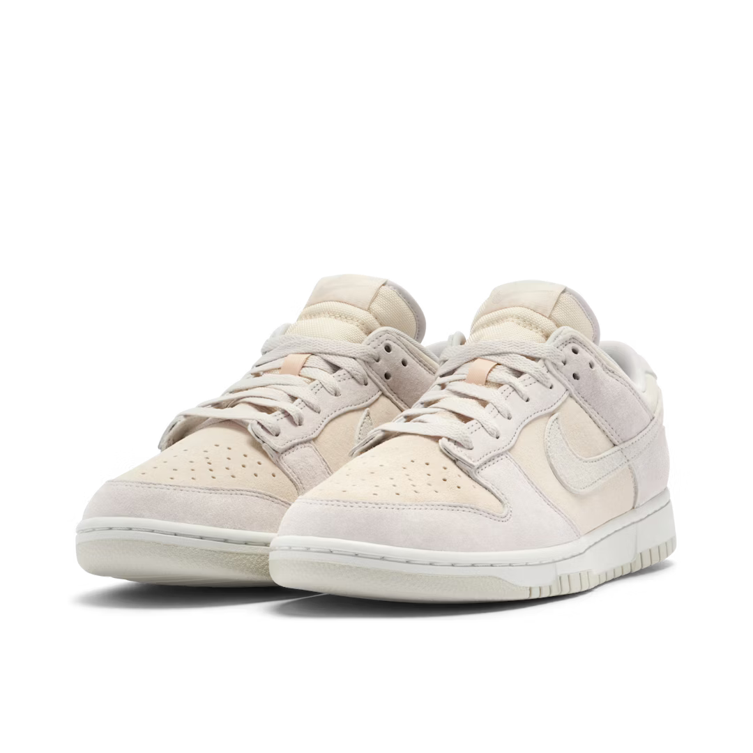 Nike Dunk Low Premium