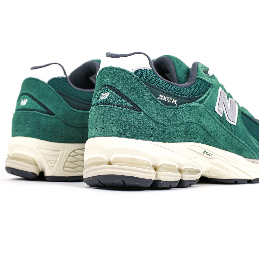 New Balance 2002R Nightwatch Green