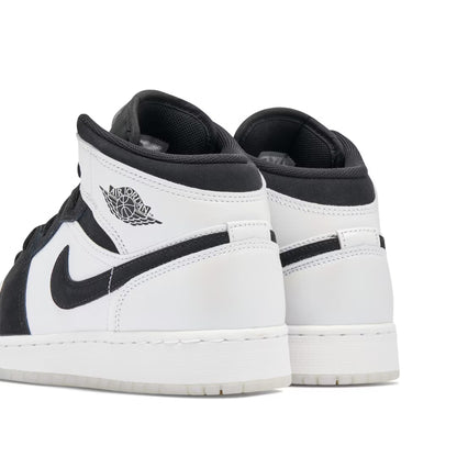 Air Jordan 1 Mid SE Diamond