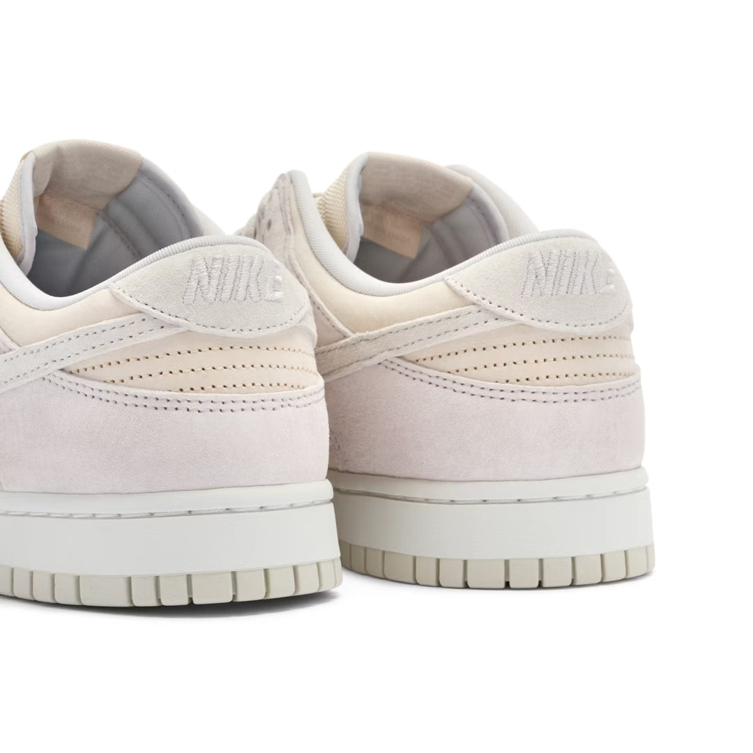Nike Dunk Low Premium
