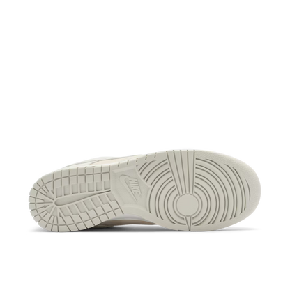 Nike Dunk Low Premium