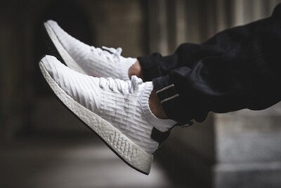 Adidas NMD R2