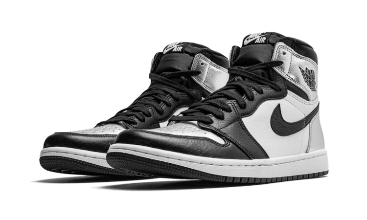 Air Jordan 1 Retro High Silver Toe