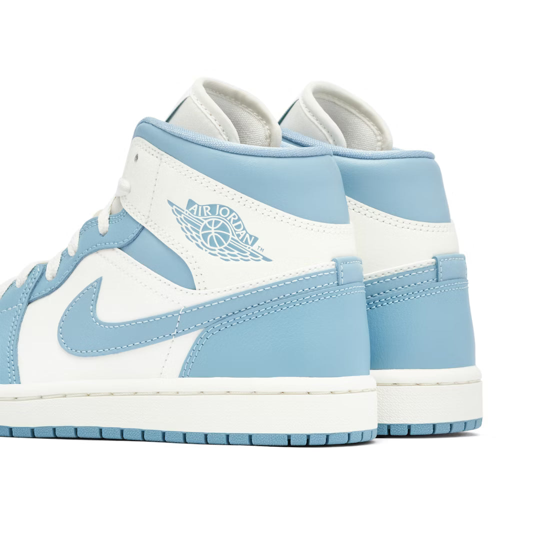 Air Jordan 1 Mid UNC